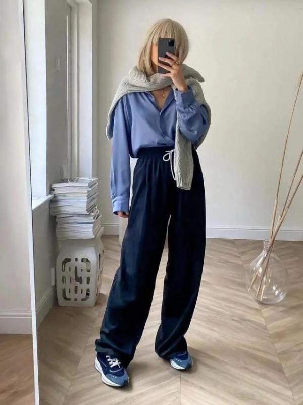 四五十歲的女人，建議少穿高跟鞋！今年流行這3雙鞋，舒適顯高階