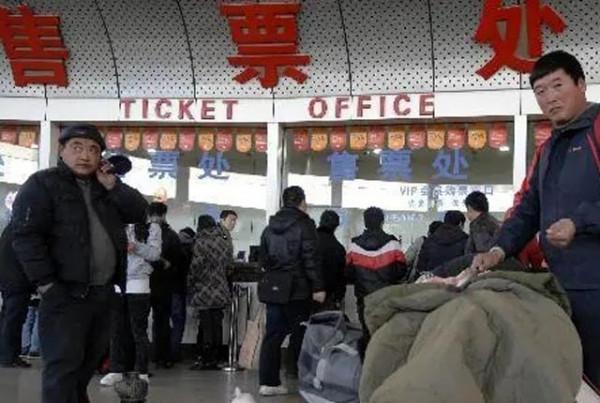 工地一則通知下發，農民工沒了賺錢門路？