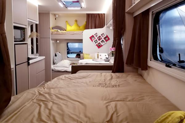 引進歐洲工藝技術，六米多拖掛居然有大空間多佈局，拓家拖掛房車