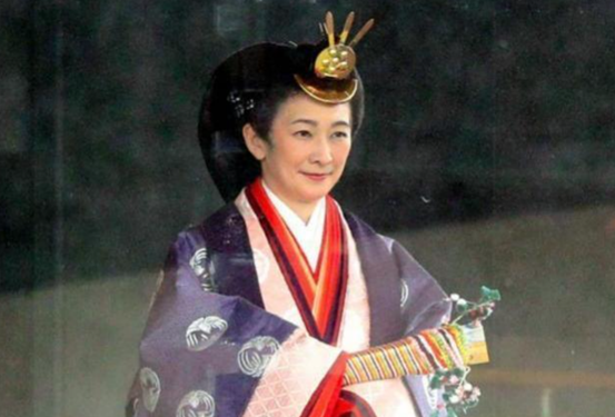 千年狐狸哪能那麼簡單：紀子妃40歲搏命做試管產皇孫，成最後贏家