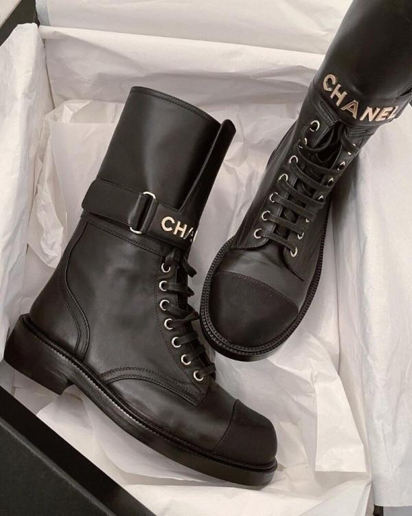 風格還是無味？如何佩戴標誌性物品以使其看起來非常昂貴