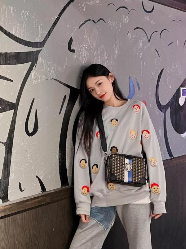 MOYNAT摩奈節日限定OH!Camera手袋欣賞