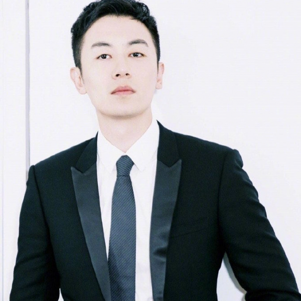 誰說內娛沒有“痞帥”男星？這4位男演員告訴你，什麼是花心的臉