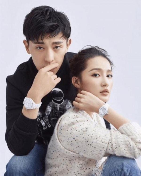 鄧倫傳過幾個緋聞女友，特別是金晨和李沁，有著非一般的關係