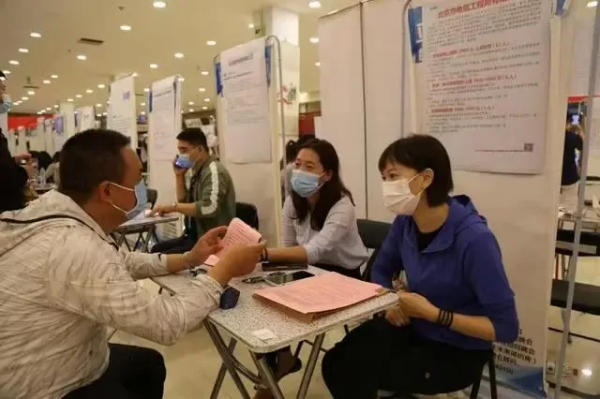 “雙減”後,教培企業退場換道,普通從業者何去何從? “雙減”後,教培企業退場換道,普通從業者何去何從?