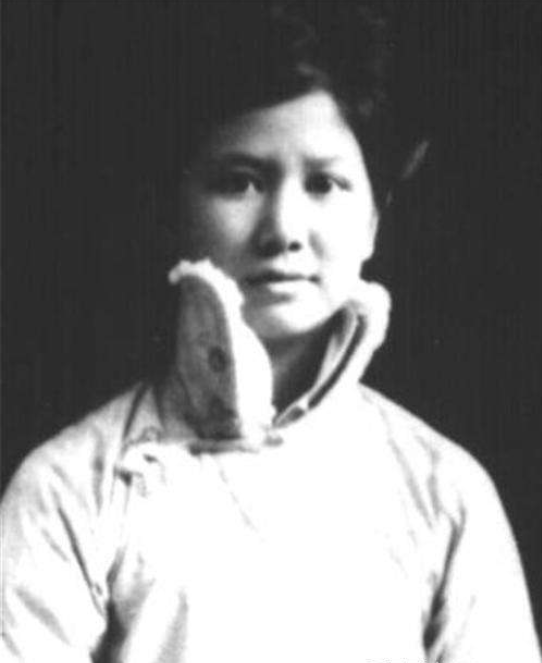 中山先生的原配夫人：孫科之母，離婚後到澳門定居，活了86歲