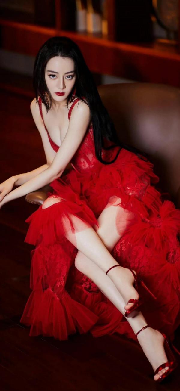 迪麗熱巴 | 你失敗的原因只有一個，就是與我為敵