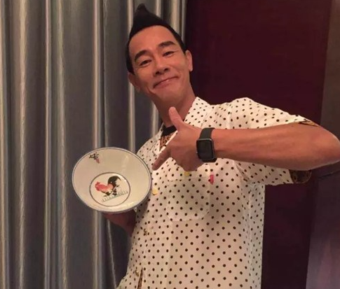 四道家常菜賣499元？大灣區哥哥開大排檔，卻完全不懂日常生活