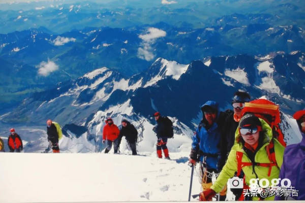 世紀曆史：蒙俄建交100週年圖片展