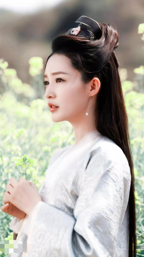 李沁為什麼總也不紅？