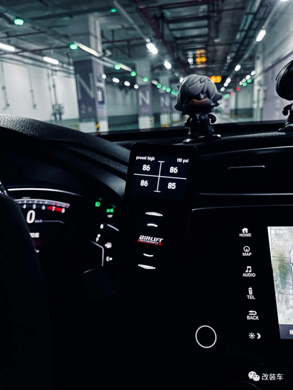 再加10萬塊本田皓影也很帥，自己開模做套件玩姿態