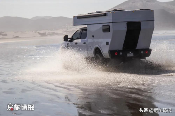 福特新款房車來啦!配3.5T+10AT動力強悍,車門設計特別像裝甲車 福特新款房車來啦!配3.5T+10AT動力強悍,車門設計特別像裝甲車