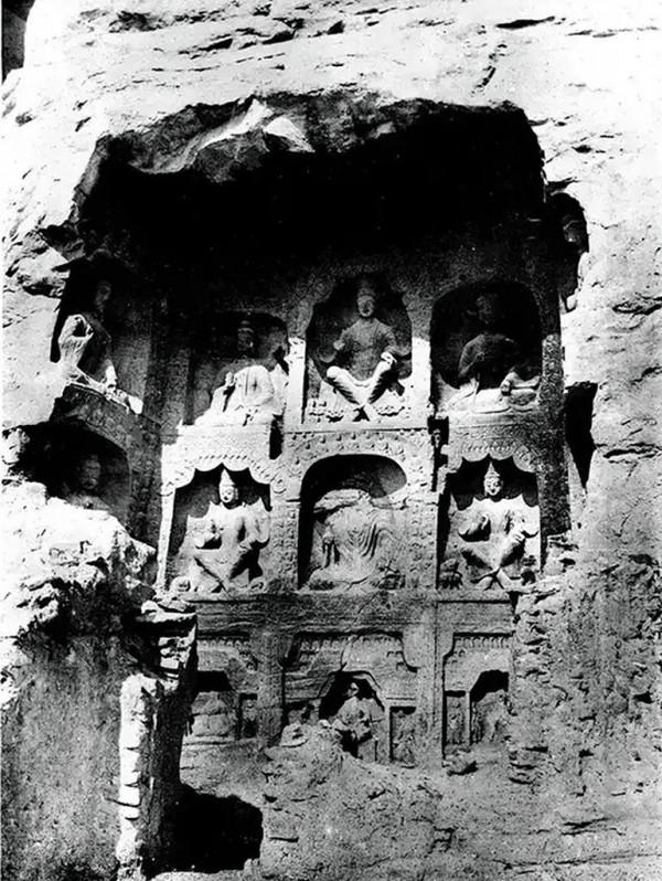 雲岡石窟第16窟被盜佛像