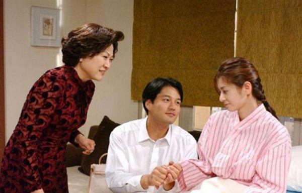 為什麼寶寶滿月後要“挪窩”？並非迷信，對產婦和寶寶有好處