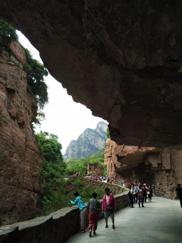 遊太行璧掛公路