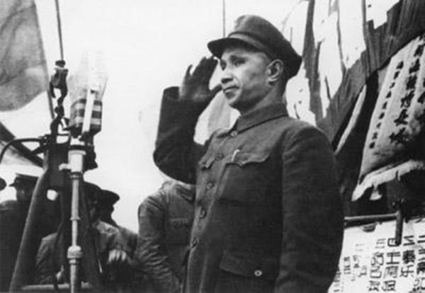 解放戰爭時，軍區首長及中央領導都有一代號，毛主席代號是什麼？