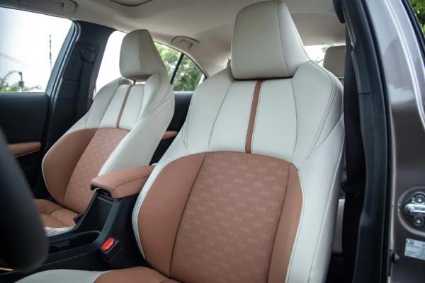 是大雷凌亦是小凱美瑞,試駕凌尚,A+級豐田轎車香不香? 是大雷凌亦是小凱美瑞,試駕凌尚,A+級豐田轎車香不香?