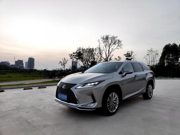 試駕雷克薩斯RX450hL:堅守古典豪華主義 試駕雷克薩斯RX450hL:堅守古典豪華主義