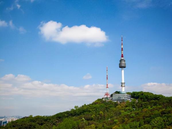 南山塔：造價150億，首爾一大地標