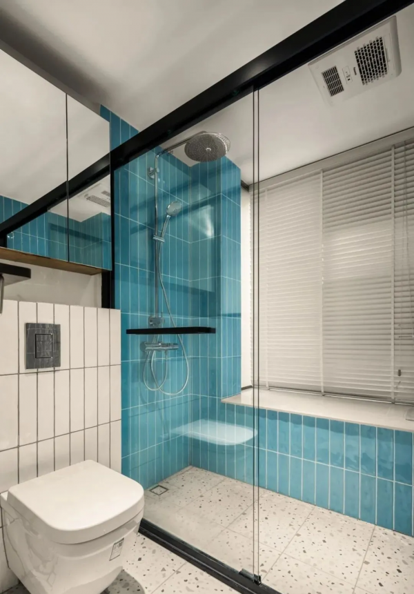 90㎡新房,衣帽間、浴缸和壁爐通通都有,最受女生歡迎Chic風的家 90㎡新房,衣帽間、浴缸和壁爐通通都有,最受女生歡迎Chic風的家