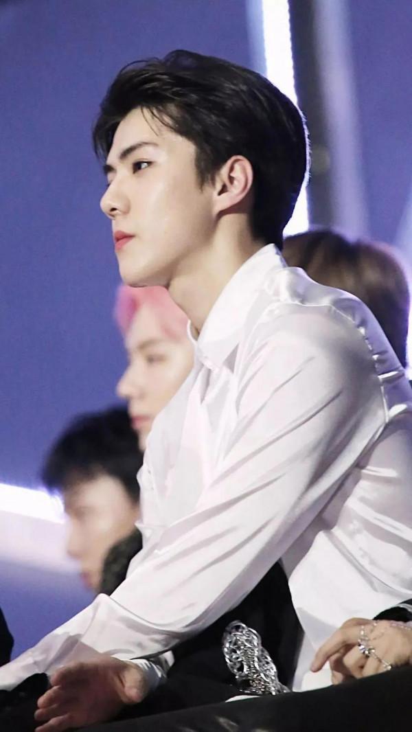 “瀟灑美少年”:吳世勳到底有多好看?(多圖) “瀟灑美少年”:吳世勳到底有多好看?(多圖)