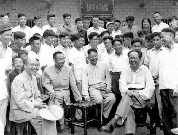 毛主席為何鍾情滴水洞?曾藏身於此11天,臨終遺願:再回滴水洞 毛主席為何鍾情滴水洞?曾藏身於此11天,臨終遺願:再回滴水洞