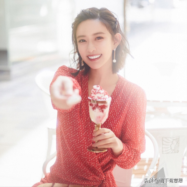 長相甜美賽過江南女子的東北女明星,一個比一個水靈 長相甜美賽過江南女子的東北女明星,一個比一個水靈