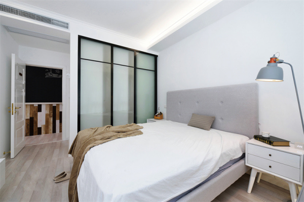 簡單的佈置，不簡單的家