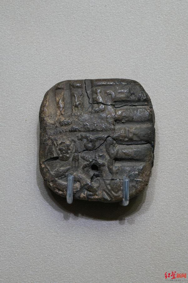 記賬本、畫眼線、蛋糕裙……這場展覽把古敘利亞搬來了成都