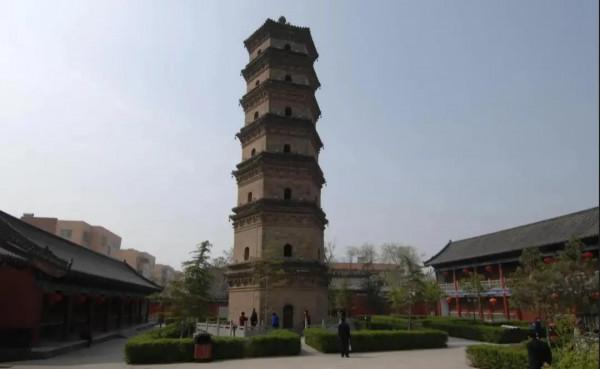 你知道「十八路諸侯討董卓」的故事嗎?它就發生在我們美麗的延津 你知道「十八路諸侯討董卓」的故事嗎?它就發生在我們美麗的延津