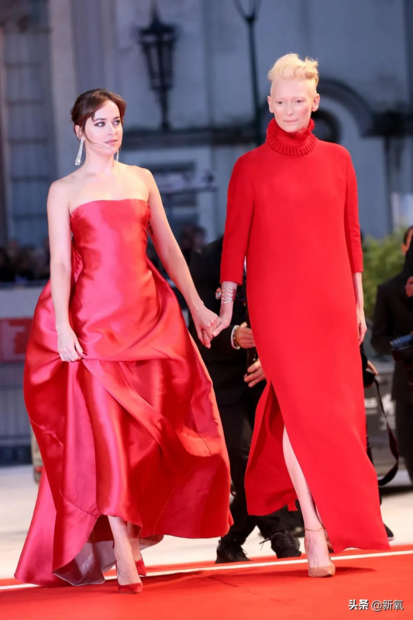 作為合影“殺手”，她到底贏在哪裡？