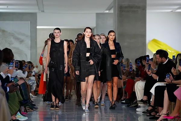 “能穿70年”的Max Mara,太厲害 “能穿70年”的Max Mara,太厲害