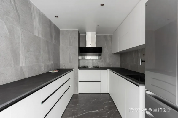 現代簡約質感四室大平層