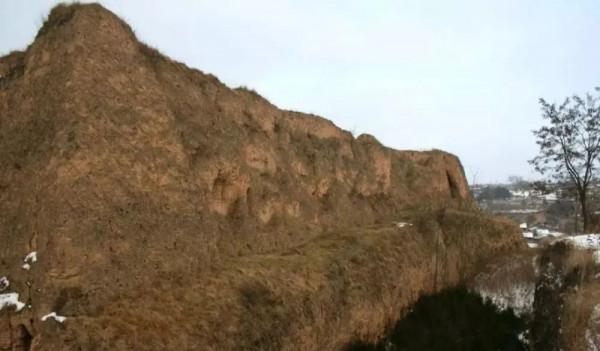 探秘甘肅通渭戰國秦長城遺址和古城堡 探秘甘肅通渭戰國秦長城遺址和古城堡