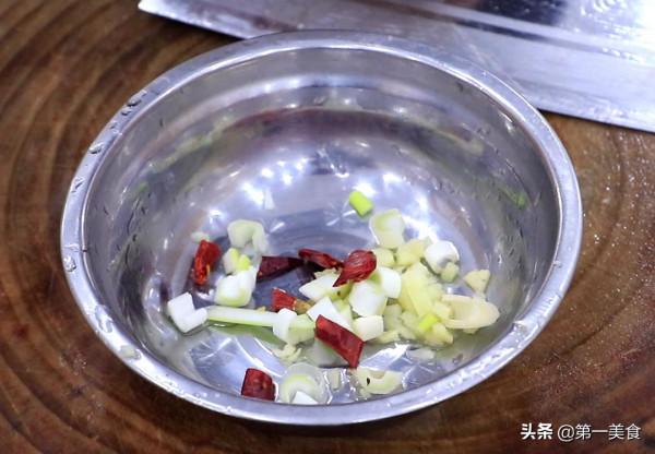 原來正宗木須肉做法如此簡單，食材豐富，肉嫩菜脆，經典家常菜