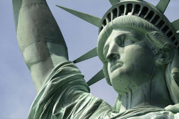 監守自盜?美國紐約地下金庫,8300噸黃金已經被挪用? 監守自盜?美國紐約地下金庫,8300噸黃金已經被挪用?