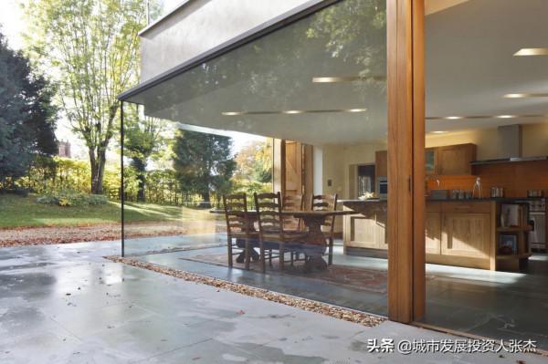 新式住宅——超現代玻璃擴建體量與維多利亞風格的碰撞