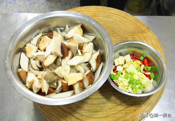 冬天別總吃大魚大肉，多吃這6道家常素菜，清淡少油，營養健康