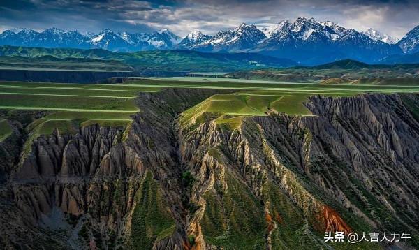 大美新疆，安集海大峽谷