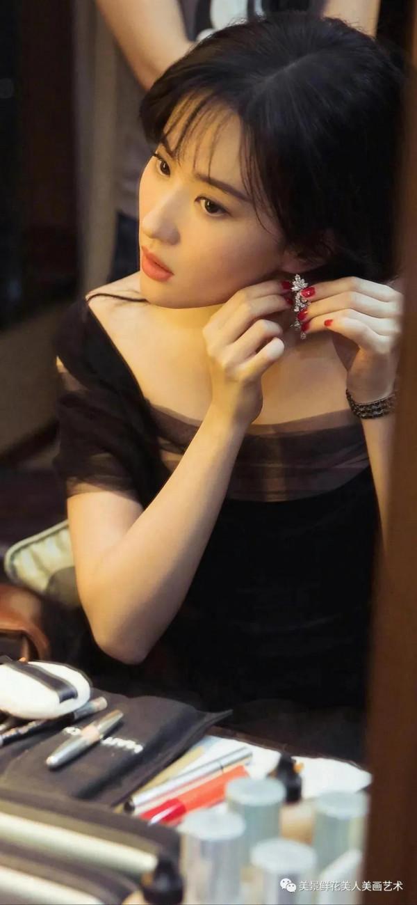 美若天仙劉亦菲，還是神仙姐姐漂亮