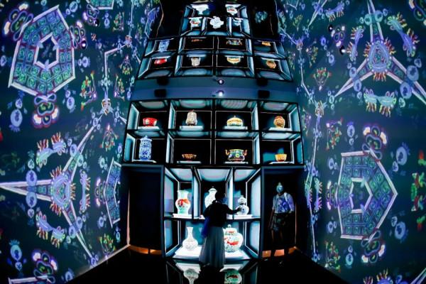 沒有一件實物的故宮文物展，是什麼體驗？