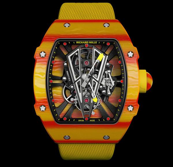 給碳纖維染上色彩,製表界也玩轉“五彩斑斕的黑” 給碳纖維染上色彩,製表界也玩轉“五彩斑斕的黑”