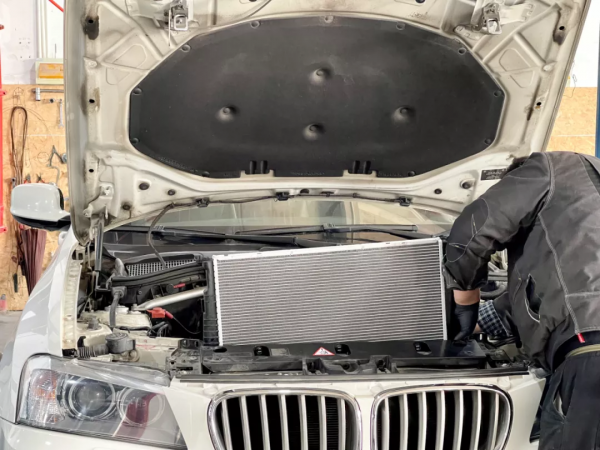 3.0T零百5.7秒，18.8萬買精細修整二手X3，到手即開