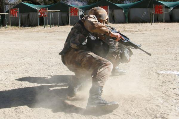 開訓即開戰！軍旗獵獵赴新徵