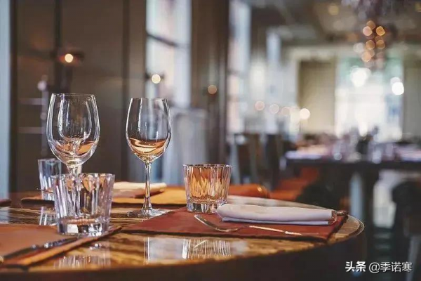 男人酒桌“三不請”，否則被人當傻子