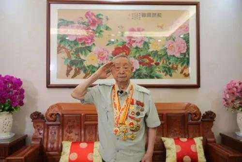 “戰役結束了,我只聽到了風的聲音……”三位在浙志願軍老兵回憶長津湖戰役的慘烈 “戰役結束了,我只聽到了風的聲音……”三位在浙志願軍老兵回憶長津湖戰役的慘烈