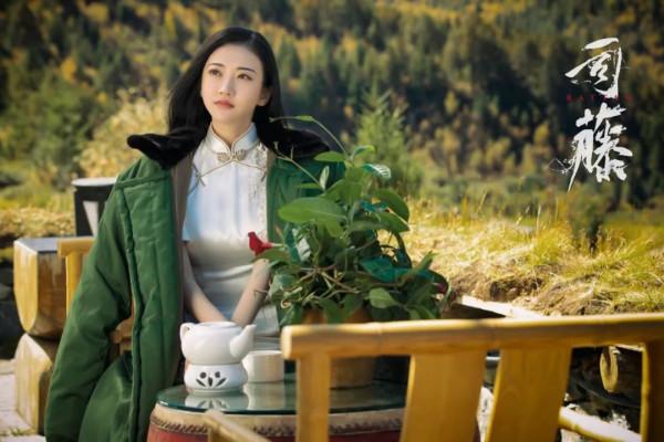 景甜到底是如何從悲傷蛙逆襲成人間富貴花的？