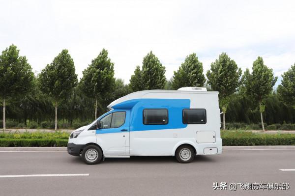 柴油三寶+前置升降吊床,小飛象房車精緻內飾,吃住娛樂一車多用 柴油三寶+前置升降吊床,小飛象房車精緻內飾,吃住娛樂一車多用