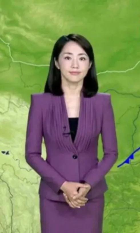 央視"氣象小姐"楊丹美照 央視"氣象小姐"楊丹美照