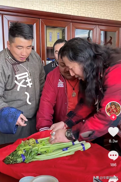 一把芹菜換一隻羊，網紅毛子哥與恩克的套路江湖